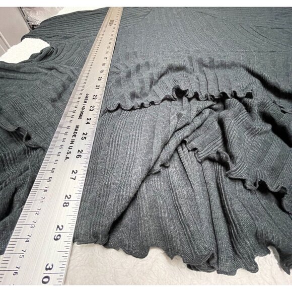 FP Beach Womens Size Large Mock Neck Sweet Rose Tunic Top 3/4 Sleeve Ruffle Gray - Picture 9 of 9